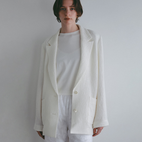 ESSENTIAL WHITE | 質感で遊ぶ、春のホワイト。