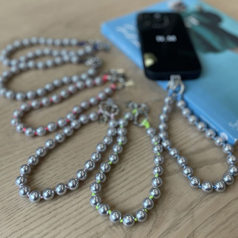 「CADEAUX(カドー)」ポップアップ第2弾がスタート! 大反響パールストラップの新色に注目