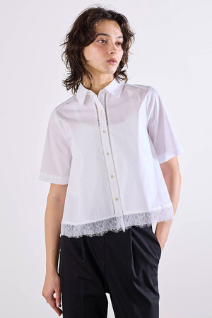 【新品・未使用】MARILYNMOON ヘムレースフレアシャツ MARILYN MOON(マリリンムーン)｜ヘムレースフレアシャツ/ホワイト の