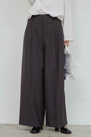GALLARDAGALANTE(ガリャルダガランテ)｜ベルトレスタックワイドパンツ