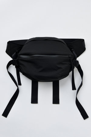 ENFOLD(エンフォルド)｜PUFFER SHOULDER BAG バッグ/ブラック の通販