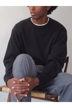 【掲載11/3まで】バトナー　クルーネックニット BATONER: SIGNATURE CREW NECK KNIT｜ SHIPS 公式サイト