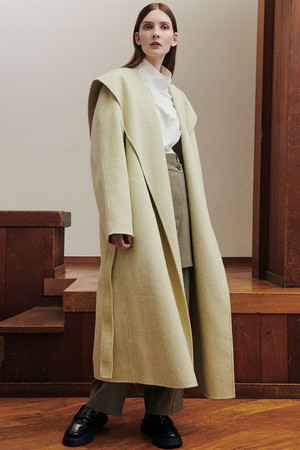 ルシェルブルー　big collar belted maxi coat
