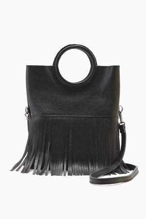 Rose Bud ローズバッド サークルハンドルフリンジショルダーバッグ ブラック の通販 Elleshop エル ショップ