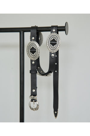 Whim Gazette(ウィム ガゼット)｜【Hoaw.】コンチョベルト/ブラック の