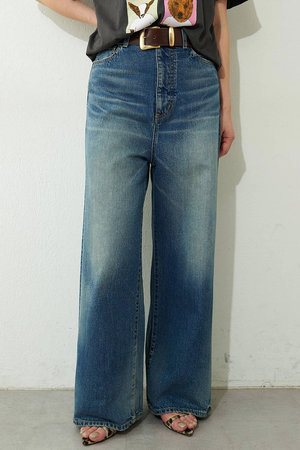 【美品】ウィムガゼット セミフレアデニム 美脚シルエット カットオフ26 Whim Gazette(ウィム ガゼット)｜【予約販売】セミフレアデニム