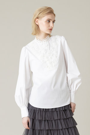 美品 LOULOU ルル ウィルビー 弱から 完売 チュールレーストップス 