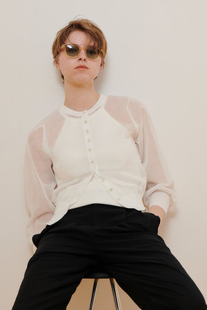 アルアバイルallureville 3×3リブクルーネックカーディガン白 allureville(アルアバイル)｜【LOULOU WILLOUGHBY】フェザーリブ