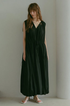 ETRE TOKYO(エトレトウキョウ)｜ドロストバルーンワンピース/ブラック