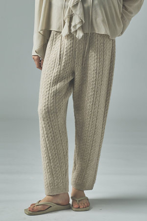 Curensology(カレンソロジー)｜シャギーケーブルニットパンツ/オフ