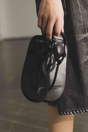 Curensology(カレンソロジー)｜【SUICOKE】別注厚底スポーツサンダル