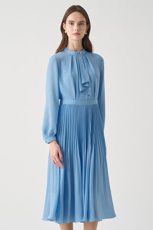 アナイ ANAYI シアードビーボウタイプリーツワンピース ブルー 水色 アナイ ANAYI シアードビーボウタイプリーツワンピース ブルー 水色