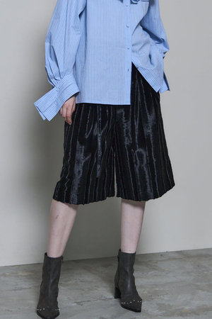 MAISON SPECIAL(メゾンスペシャル)｜Fake Hair Calf Two-tuck Shorts
