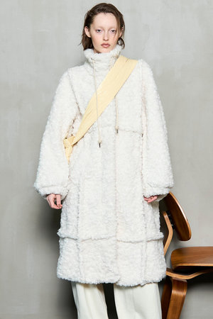 MAISON SPECIAL(メゾンスペシャル)｜Cut Off High Neck Boa Coat