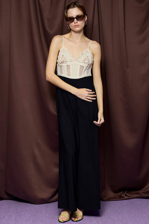 MAISON SPECIAL(メゾンスペシャル)｜Crochet V-Neck All-in-One