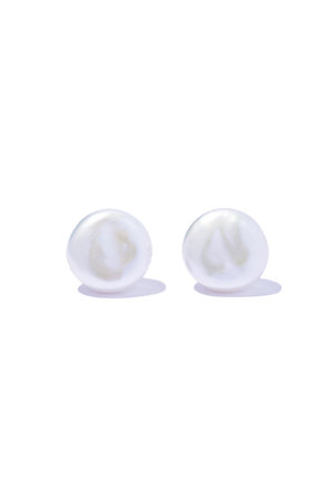 新品未使用品／Ies bonbon／ホワイトパール 片耳用ピアス les bonbon(ル ボンボン)｜solid pearl ピアス/ホワイト の通販