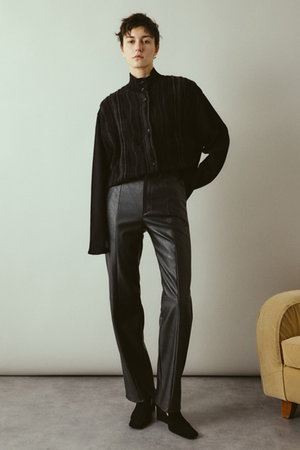 RIM.ARK(リムアーク)｜Leather like PT/パンツ/ブラック の通販