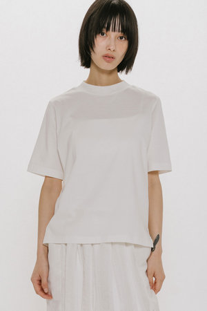 MIDIUMISOLID(ミディウミソリッド)｜compact T.M Tシャツ/off white の