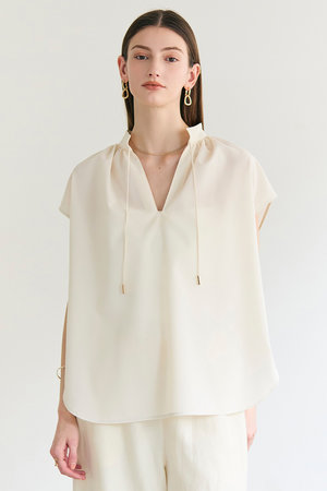 ベイジ BEIGE, PAULE ブラウス エクリュ 4 美品 BEIGE，(ベイジ，)｜【予約販売】BATEAU / Vネック ギャザーブラウス