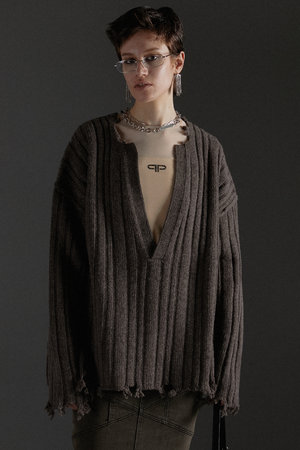 【予約販売】ブランジネックニット / Plunge Neck Knit