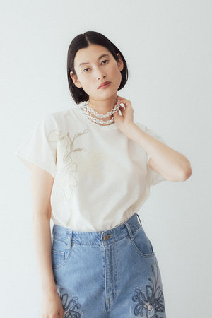 【新品未使用】ミューラル MURRAL トップス Tシャツ ホワイト MURRAL(ミューラル)｜Flutter patchwork エンブロイダード トップス