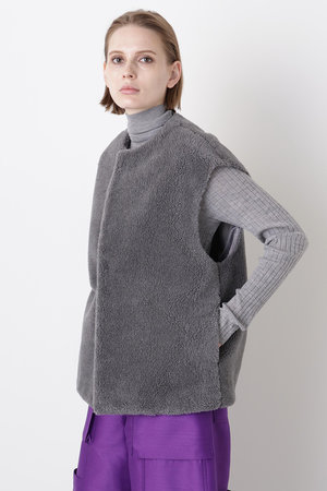 hueLe Museum(ヒューエルミュージアム)｜【STUMBLY】Wool Boa Gilet