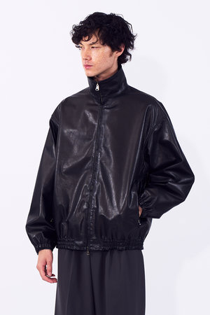 YOKE(ヨーク)｜【UNISEX】カーフレザー トラックジャケット/ブラック