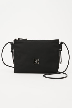 IACUCCI(イアクッチ)｜アーゴ ポーチSD NYLON/CERVO/ブラック の通販