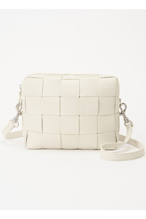 IACUCCI(イアクッチ)｜ベルタ S CERVO/ホワイト の通販｜ELLESHOP