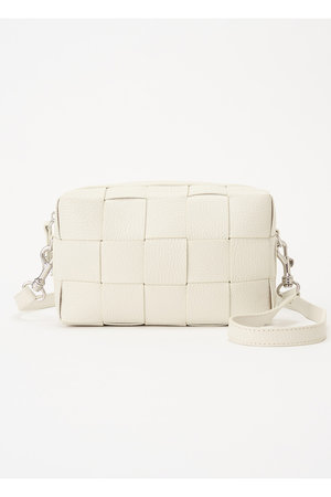 IACUCCI(イアクッチ)｜ベルタ XS CERVO/ホワイト の通販｜ELLESHOP