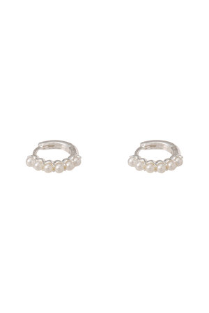 DAISY LONDON(デイジー ロンドン)｜Pearl Mini Huggie ピアス シルバー