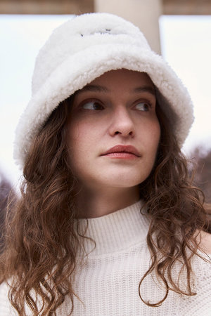 Lemonplet(レモンプレット)｜FAUX FUR BUCKET HAT WITH LEMONPLET LOGO