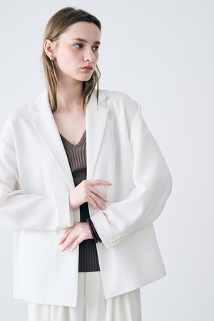 美品】【uncrave WHITE】ナチュラルリネン ジャケット uncrave WHITE 