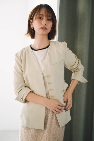 strata ベルト付きノーカラージャケット STRATA(エストラータ)｜ベルト付きノーカラージャケット/ライト