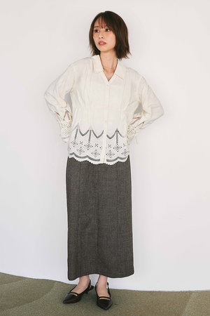 STRATA(エストラータ)｜エンブロイダリーリボンスリーブブラウス