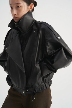 Venica(ヴェニカ)｜Stand collar leather blouson/black の通販