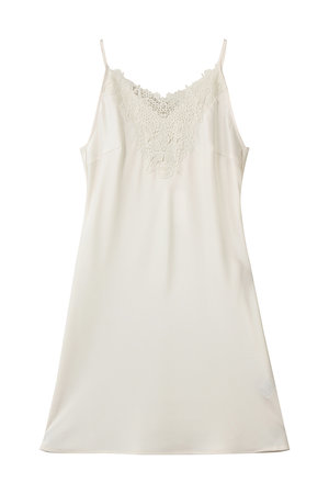 Venica(ヴェニカ)｜embroidery lace satin camisole/IVY の通販