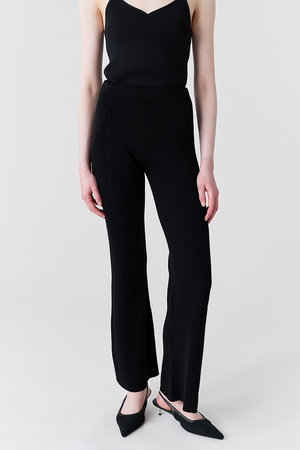 CFCL(シーエフシーエル)｜SOFT PORTRAIT TIGHT FLARE PANTS/BLACK の