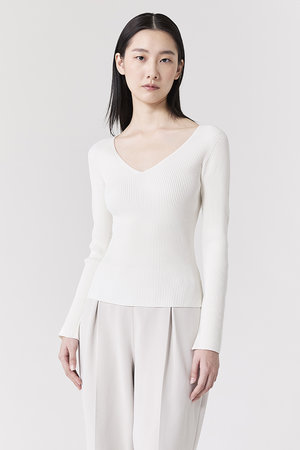 CFCL(シーエフシーエル)｜PORTRAIT V-NECK LONG SLEEVE TOP/LAVENDER