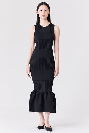 CFCL(シーエフシーエル)｜FLUTED SLEEVELESS MERMAID DRESS スリーブ